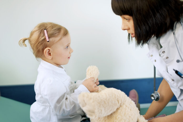 Como funciona a primeira consulta com um neurocirurgião pediátrico?